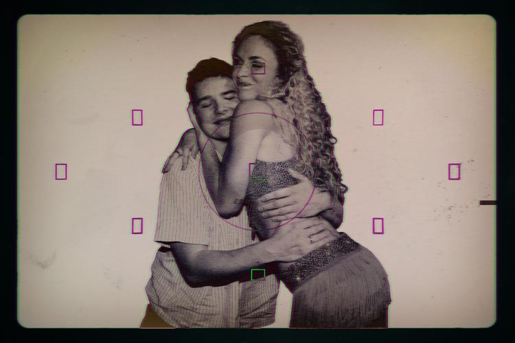 I det nye år tager Jasmin Lind og Mika Schultz på Danmarksturné. Flere shows er allerede udsolgt. Illustration: Rasmus Vendrup / Originalfoto: Jonas Olufson / TL