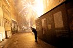Fejring af nytåret 2025-2026 i det centrale København. I nytårsdøgnene 31.12. og 1.1. kom der i hele landet 227 personer til akut behandling på grund af skader efter fyrværkeri, heraf med 27 alvorlige skader.  Foto: Loui Pedersen