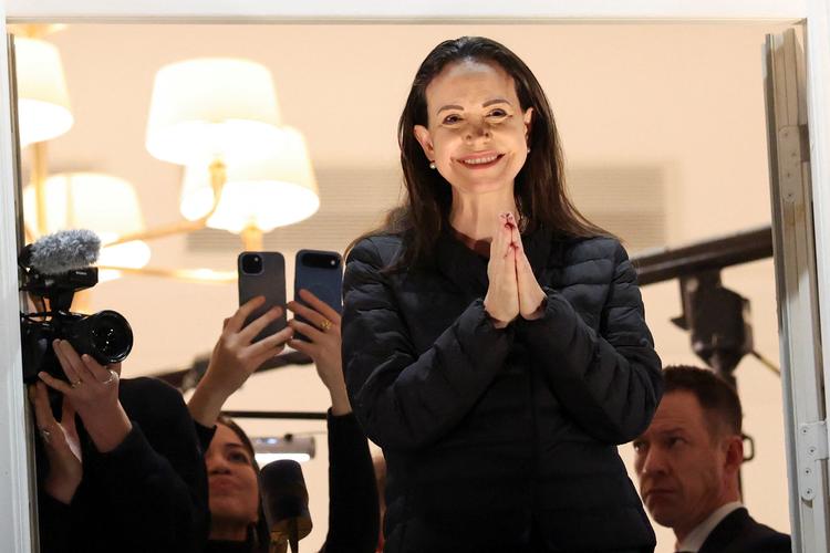 I oktober sidste år blev den 58-årige María Corina Machado tildelt Nobels Fredspris.  Hendes nominering til prisen fik pæne ord med på vejen af blandt andre  USA's udenrigsminister Marco Rubio samt flere amerikanske senatorer og kongresmedlemmer.   Foto: Leonhard Foeger/Ritzau Scanpix