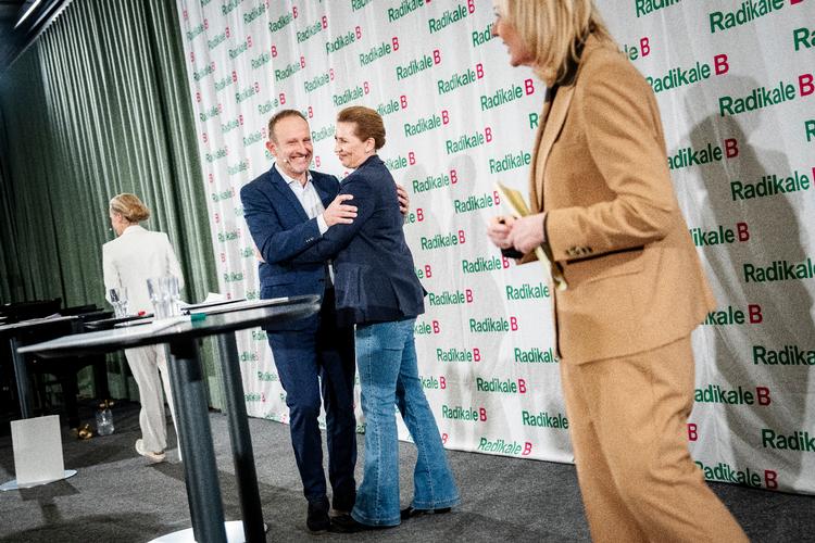 Ved årets Radikale nytårsstævne var det partilederdebatten med Mona Juul (K) og statsminister Mette Frederiksen (S), der løb med store dele af opmærksomheden. Foto: Mads Claus Rasmussen/Ritzau Scanpix