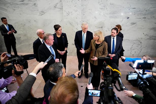 Denmark’s Foreign Minister Lars Løkke Rasmussen and Vivian Motzfeldt are meeting with Senators Lisa Murkowski and Ruben Gallego at the U.S. Capitol in Washington, D.C., Wednesday, January 14, 2026. Foto: Mads Claus Rasmussen/Ritzau Scanpix
