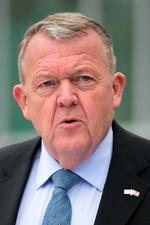 Lars Løkke Rasmussen kan slå Kjeld fra Olsen-banden i en cigaretspurt. Men blev alligevel slået hjem over Atlanten. Foto: Oliver Contreras/Ritzau Scanpix