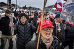 Tusinder af borgere i Nuuk gik i protest mod den amerikanske præsidents trusler om at overtage Grønland. Demonstrationen sluttede ved det amerikanske konsulat i byen i Nuuk. Foto: Martin Lehmann