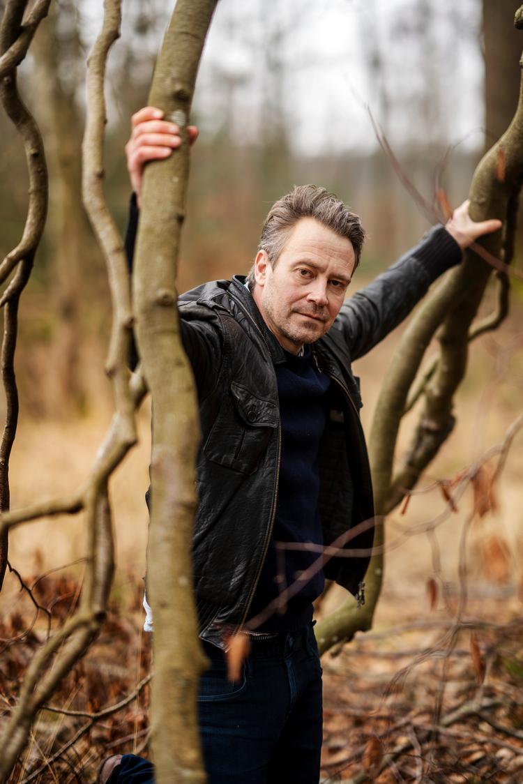 Det ville klæde menneskeheden med en større tilbageholdenhed, mener Daniel Dencik, der er aktuel med noveller om det, vi tillægger størst værdi. Arkivfoto: Stine Bidstrup