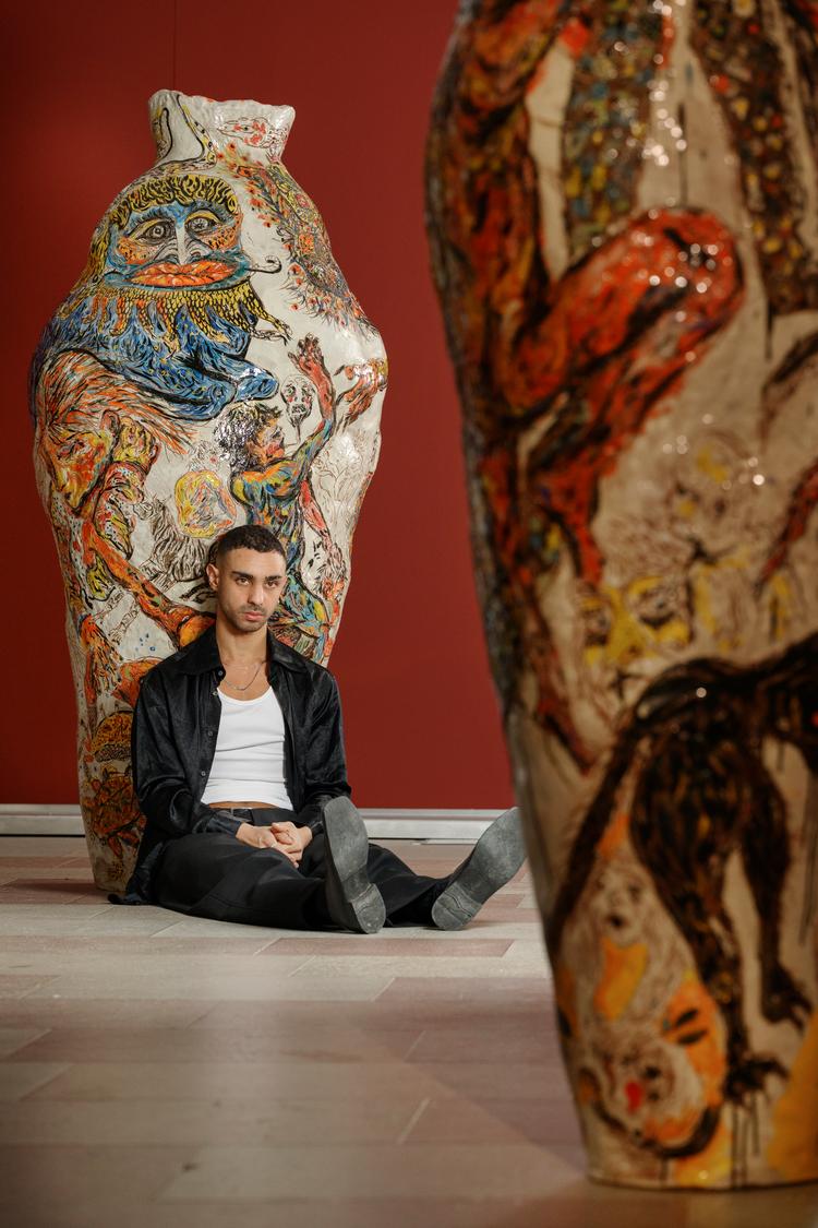 Spansk-marokkanske Karim Boumjimar stræber efter at fortælle queer-kroppenes historier i sin kunst. Foto: Foto: 6001 Joey Abrait/Ritzau Scanpix