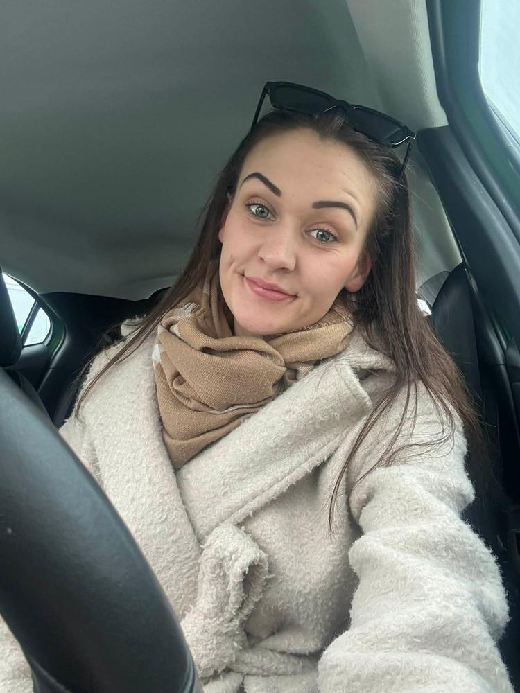 I Frederikke Rasmussens familie ligger de månedlige madudgifter på 9.000 kroner – et beløb de ikke har haft problemer med at betale, siger hun. 