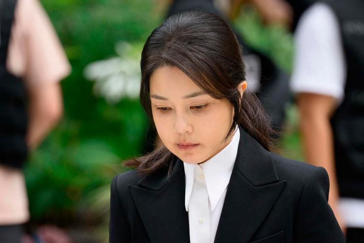 Sydkoreas tidligere førstedame Kim Keon-hee var også tiltalt for aktiemanipulation og for at bryde loven om kampagnemidler, men blev frikendt. Foto: Anthony Wallace/Ritzau Scanpix