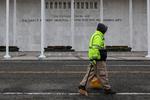 Sidste år omdøbte Donald Trump Kennedy Center, så det nu også bærer hans navn. Hans overtagelse af kontrollen med USA's førende kulturinstitution har dog ført til boykot fra flere kunstnere. Foto: Tyrone Siu/Ritzau Scanpix