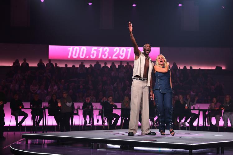 Det samlede resultat på lige over 100 millioner til årets 'Danmarks Indsamling' kom fra både virksomheder, organisationer, en række lokale initiativer og private donationer. For sidstnævnte er det vigtigt, at der er præmier på højkant, oplyser DR.  Foto: Kim Dang Trong