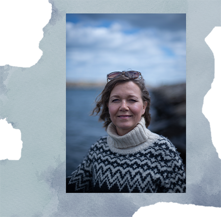 Trine Natasja Sindahl has brought in five frequent helpline callers as co-researchers. Illustration: Karina Kofoed. Foto: Nadia Horsted 