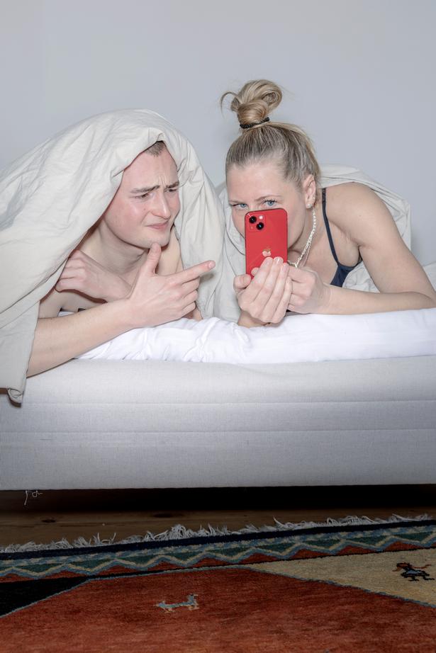 Gisp! Du ligger under dynen og opdager, at Googles ai har meninger om dit sexliv. Hvad gør du? Foto: Mads Nissen