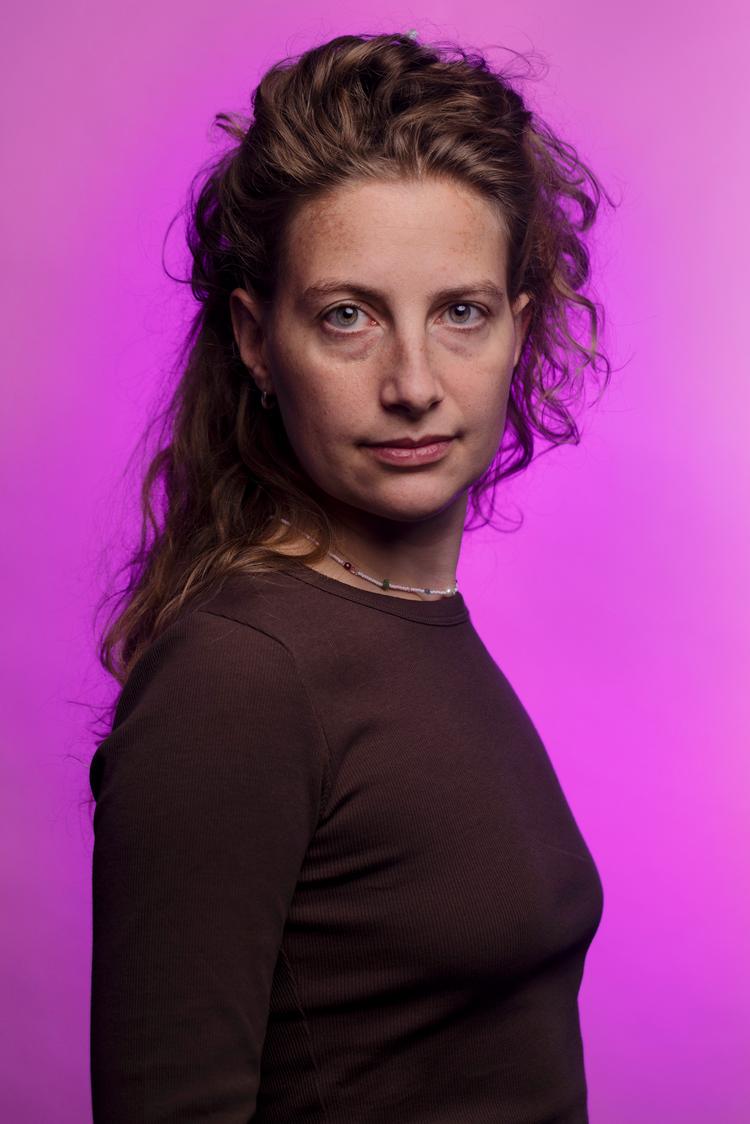 Martha Flyvholm Tode har skrevet flere ungdomsbøger. 'Den eneste' er dog ikke en ungdomsroman.  Foto: Sara Galbiati