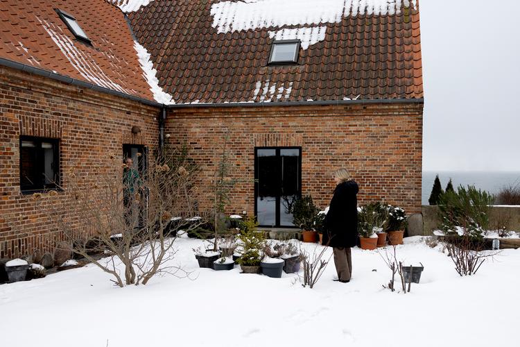 Ægteparret Jan og Marianne fik ligesom deres  underbo en ekstra boligskat for årene 2021 til 2023, selv om der var skattestop i de år. Regningen, der lød på 101.597 kr. inklusive strafrenter, var uberettiget, viste det sig, da Politiken undersøgte sagen. Nu beklager Vurderingsstyrelsen. Arkivfoto: Finn Frandsen