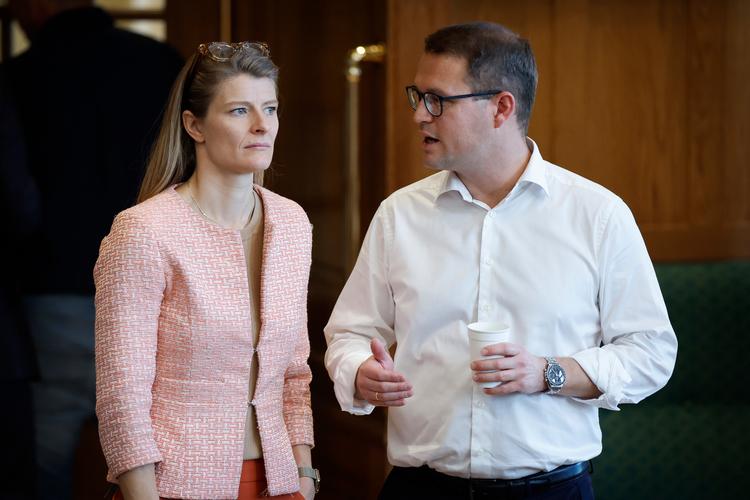 Folketingets åbningsdebat. Skatteminister Ane Halsboe-Jørgensen (S) og Socialdemokraternes Christian Rabjerg Madsen (S). Foto: Jens Dresling (arkiv)