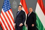 Den amerikanske udenrigsminister Marco Rubio (t.v.) og den ungarske ministerpræsident, Viktor Orbán, mødtes mandag i Budapest. Foto: Alex Brandon/Ritzau Scanpix