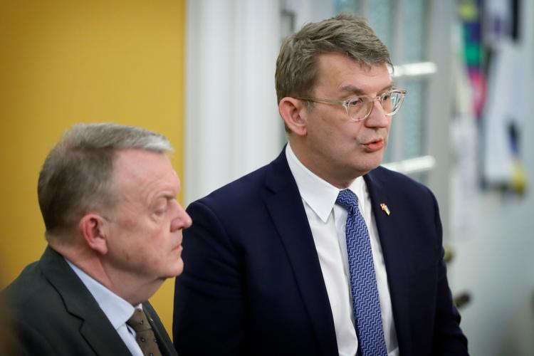 Forholdet mellem udenrigsminister Lars Løkke Rasmussen (M) og Forsvarsminister Troels Lund Poulsen (V) har været udfordret, efter Løkke forlod partiet og skabte sit eget.  Foto: Jens Dresling