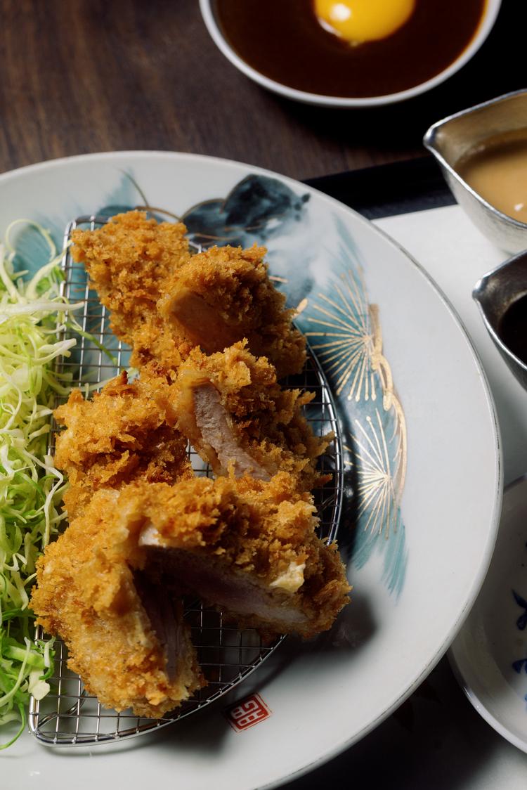 Joakim Grundahl reviews the Japanese restaurant Akaton in Østerbro. Foto: Loui Pedersen