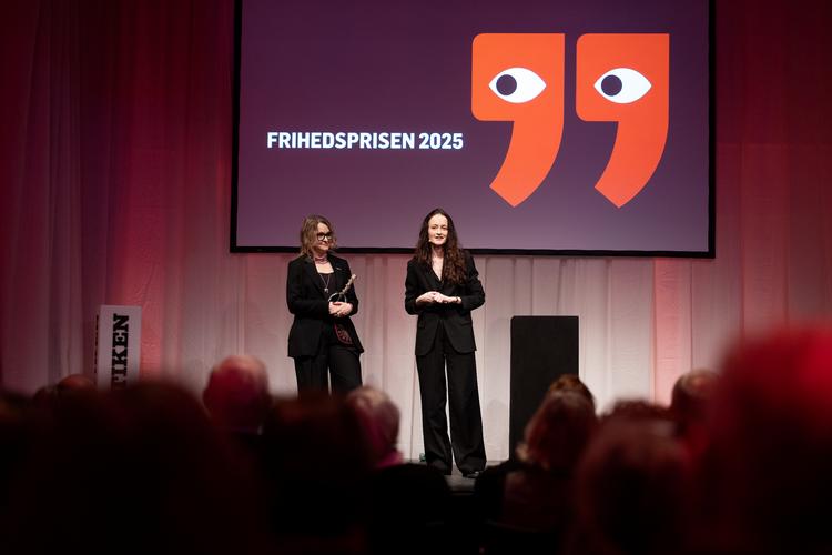 Politikens Frihedspris gik i år til det ukrainske medie Kyiv Independent, der trods fire år med krig i Ukraine konstant insisterer på at afdække krigens væsen - både hvad angår Ruslands rolle såvidt som Ukraines egen. Foto: Thomas Borberg