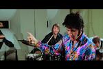 I nogle af filmens bedste og mest intime scener øver Elvis Presley til sine shows med sine musikere. Op til 500 potentielle sange skulle trimmes ned til omkring 20.  Foto fra filmen: Universal Studios 2025. All Rights Reserved