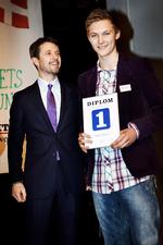 Viktor Axelsen modtog Årets Fund i 2010, hvor han fik overrakt prisen af daværende Kronprins Frederik. 
Christian Eriksen blev nomineret samme år, men blev nr. 9. Foto: Astrid Dalum