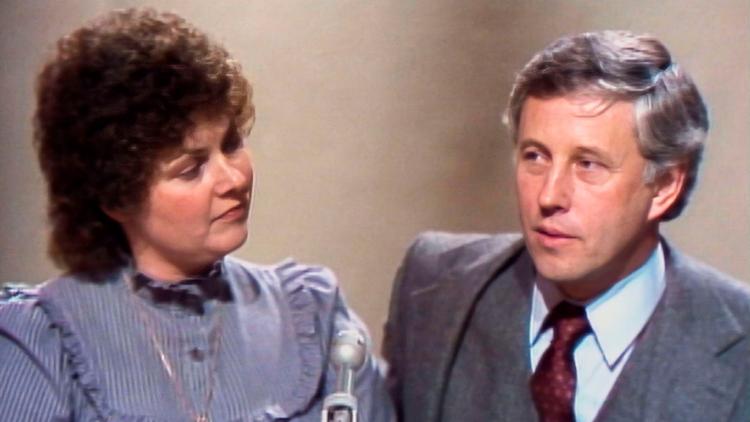 Michelle Smith og hendes psykiater Lawrence Pazder hævdede sammen at have afdækket rituelt satanistisk tortur og seksuelt misbrug i Michelles barndom. Sagen oprulles i podcasten  ’The Devil You Know’. Foto: Alamy Limited / Pa images/Ritzau Scanpix