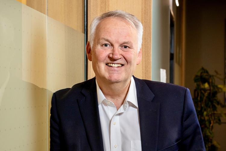 Da den norske it-milliardær Jens Rugseth fik en skatteregning på 55 millioner norske kroner, flyttede han til Schweiz. Her bor han sammen med hundredvis af andre nordmænd i skatteeksil. Foto: Privatfoto