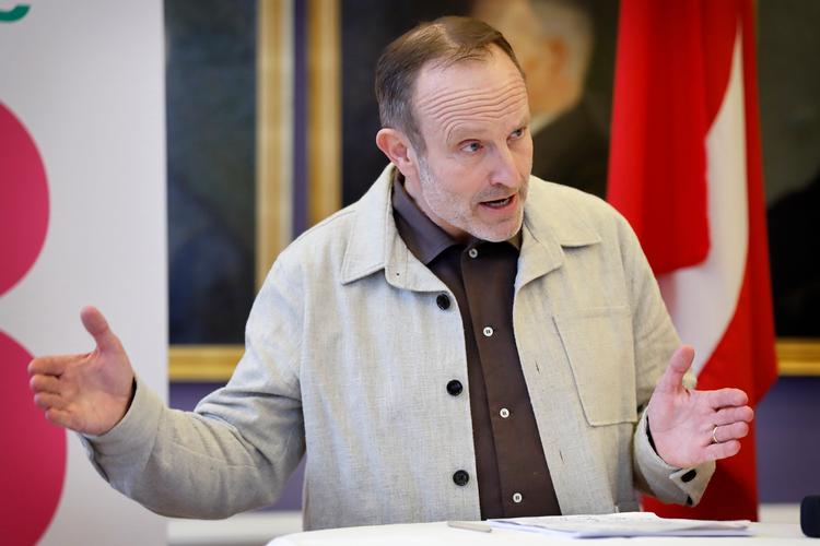 Radikales politiske leder, Martin Lidegaard, præsenterede sammen med næstformand Samira Nawa partiets 'Plan B' med løfter om blandt andet uddannelse og grøn omstilling.  Foto: Jens Dresling
