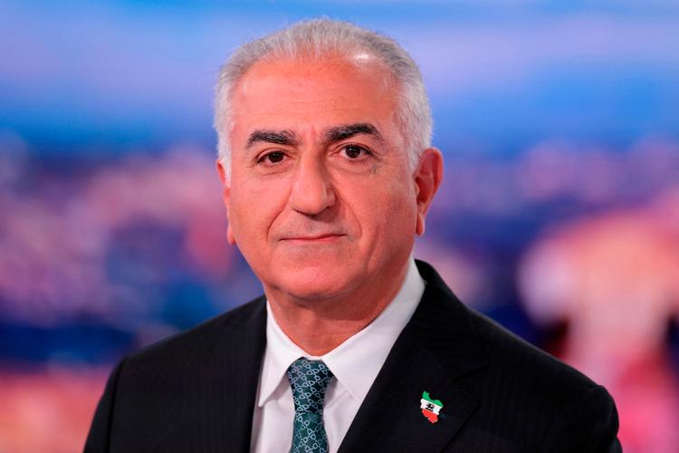 Irans tidligere kronprins, Reza Pahlavi, er søn af shahen, der måtte flygte ud af Iran, da han blev tvunget fra magten under revolutionen i 1979. Foto: Thomas Samson/Ritzau Scanpix