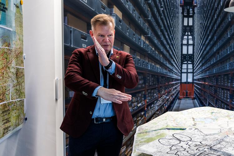 Efter i en årrække at have beskæftiget sig indgående med besættelsestiden har Steen Andersen nu skrevet en ny bog om Warszawapagtens planer for et angreb på Danmark. Foto: Finn Frandsen