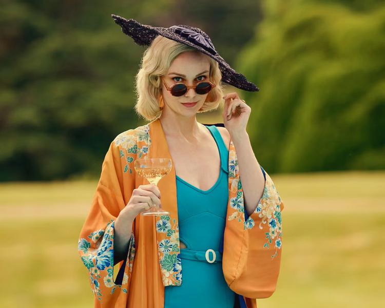 Rollen som Diana Mitford, der blev skilt for at gifte sig med den britiske fascistleder, spilles fremragende af Joanna Vanderham. Foto: BBC