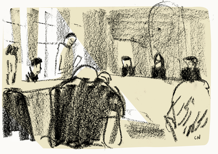 Den 16-årige svenske statsborger ved vinduet følger opmærksomt sin forsvarers forsøg på at formilde byrettens dom, mens familiemedlemmer anspændt lytter med. Tegning: Claus Nørregaard