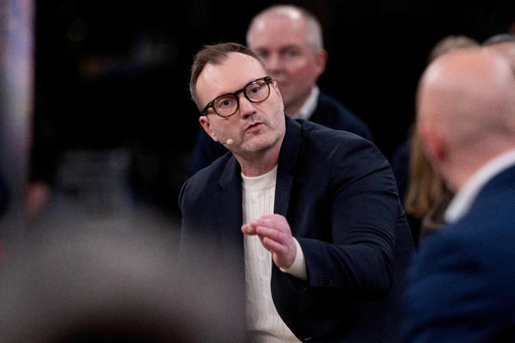 »Danske vælgere reagerer forskelligt på meningsmålinger. Nogle sympatistemmer, andre stemmer på et parti i medvind, og nogle stemmer for at trække politikken, som de store partier fører, et bestemt sted hen«, siger Rune Stubager, valgforsker ved Aarhus Universitet. Foto: Bo Amstrup/Ritzau Scanpix