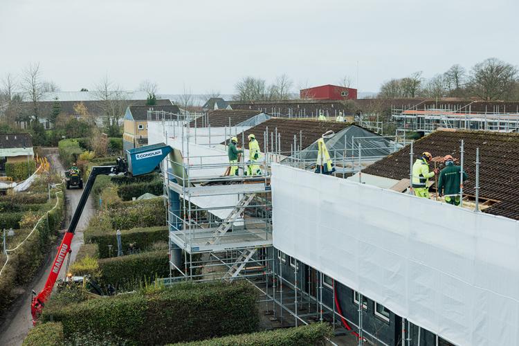 Det er en samfundsopgave at sikre at de, der begyndte arbejdslivet lige efter folkeskolen på for eksempel byggepladser, har en ret til tidlig pension, mener 3F-formand .  Foto: Peter Maunsbach