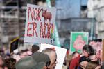 There was a demonstration against Denmark’s pig production on City Hall Square in Copenhagen on Sunday. Near the square’s two hot-dog stands, the smell of bacon-wrapped sausages drifted over the crowd. At one of them, called Restaurant Fodkold, the owner said demand for organic sausages was higher than usual. Foto: Jens Dresling