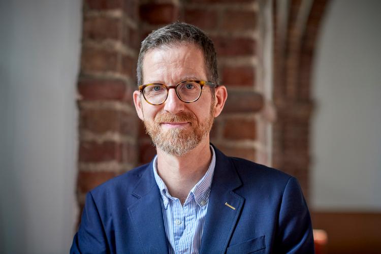 Johannes Baun er generalsekretær for Bibelselskabet, som står bag arbejdet med den nye, autoriserede oversættelse af Bibelen. Foto: Carsten Lundager