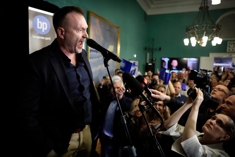 Lars Boje Mathiesen kunne tirsdag fejre, at hans parti i første forsøg blev valgt ind i Folketinget med fire mandater.  Foto: Jens Dresling