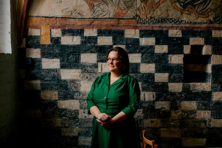 Ane Bramstoft er sognepræst, og hun var med i arbejdet med den nye bibeloversættelse til 2036. Foto: Katrine Noer/Katrine Noer