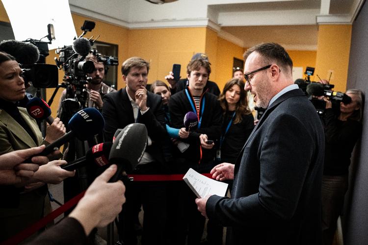 Lars Boje Mathiesen holdt weekend med sin datter, så han ville først svare på spørgsmål fra pressen mandag formiddag.  Foto: Sebastian Elias Uth/Ritzau Scanpix