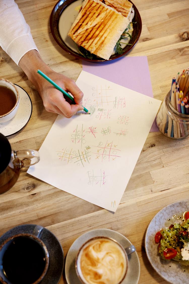 More tic-tac-toe, less laptop, please.  Foto: Thomas Borberg