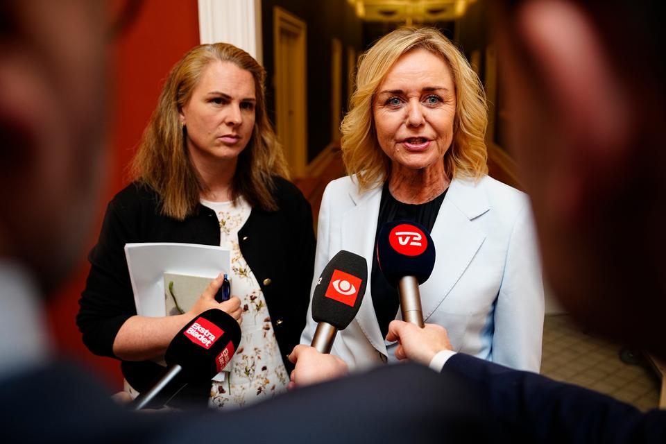 Elisabet Svane: SVM-regeringens skygge befinder sig stadig i forhandlingslokalet