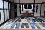 I havehuset i bunden af stenhaven har Japan Blue Jeans sit eget lille jeansmuseum. Foto: Michael Brüel