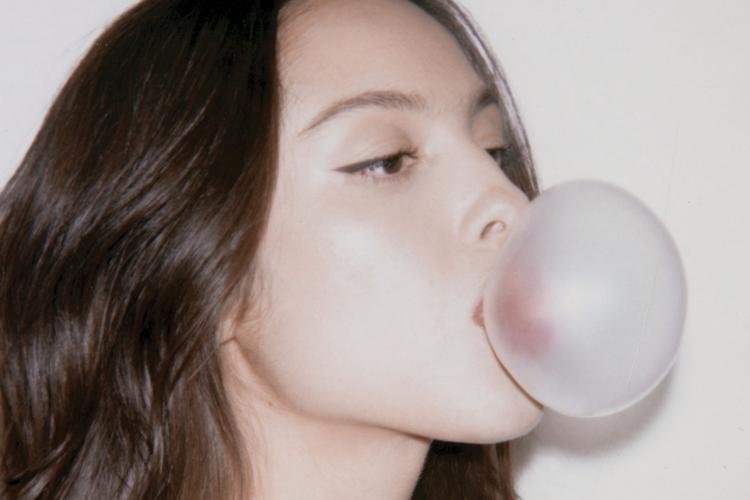 Olivia Rodrigo Drop Dead Cover_pr foto Geffen-Universal