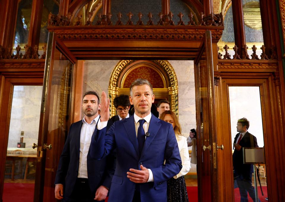 Her er de skridt, Péter Magyar skal tage for at genoprette Ungarns demokrati. Han får travlt