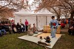 En sakurafestival lige så meget om japansk kultur som om træer. Her er det en traditionel teceremoni.  Foto: Jacob Ehrbahn