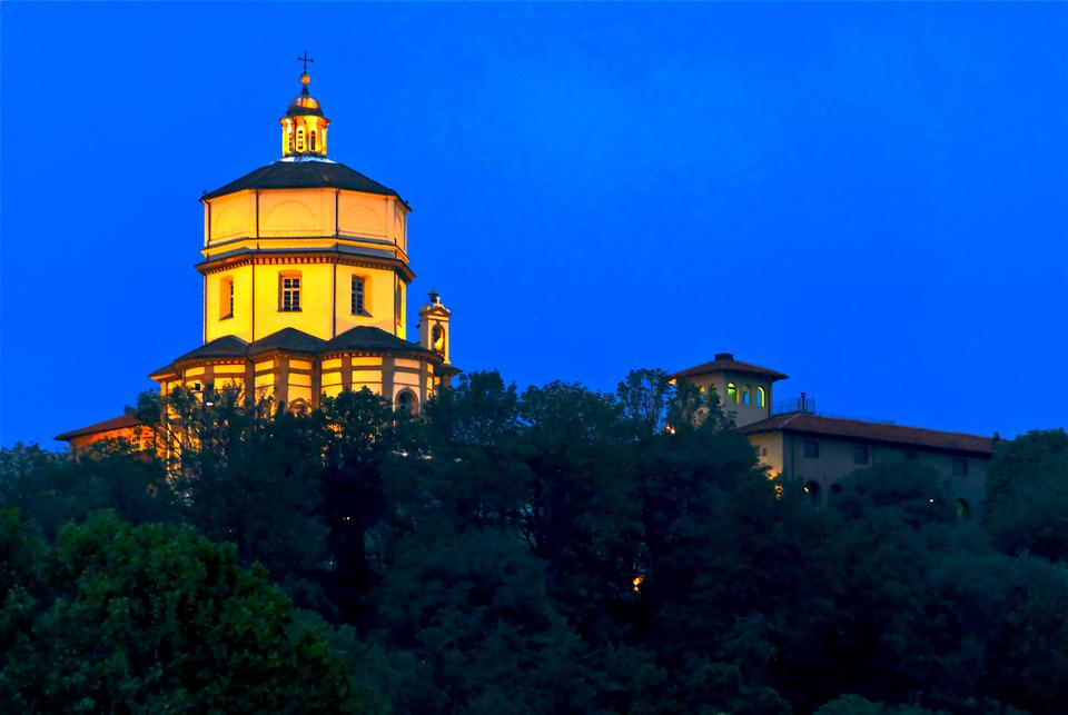 Kender du byen?: Den lokale fodboldklub er blandt de største i landet, men byen er kendt for at være industriens centrum