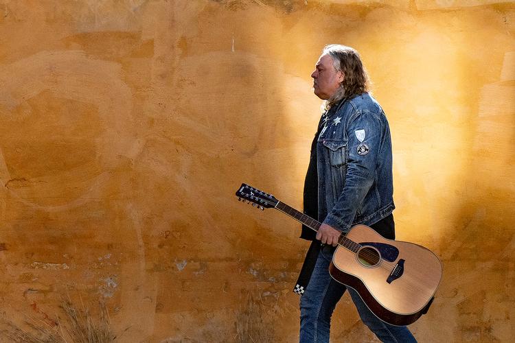 Uffe ved den gule mur