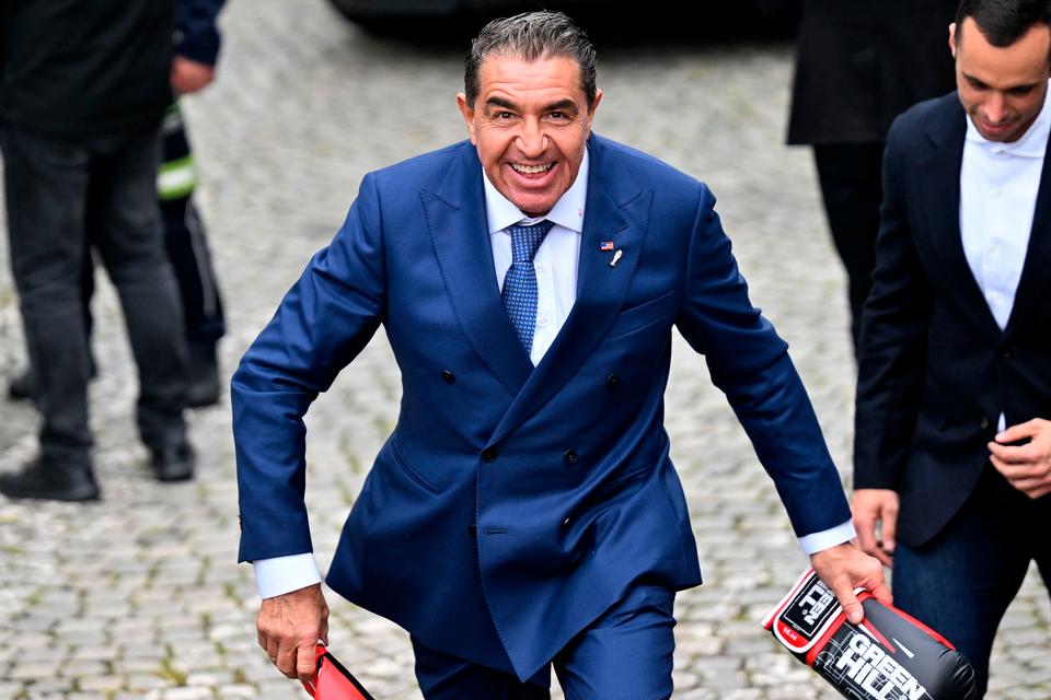 Trumps nære relation vil have Italien til at erstatte Iran ved VM i fodbold