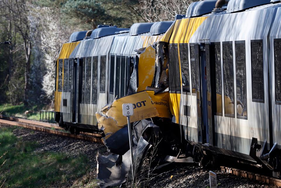 En lokomotivfører er udskrevet efter togulykke på Gribskovbanen