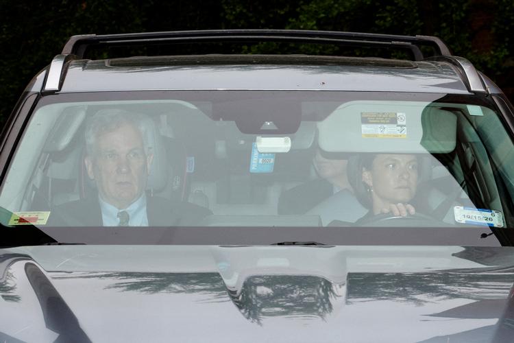 James Comey, på bagsædet til højre, forlader retten.  Foto: Alex Wong/Ritzau Scanpix