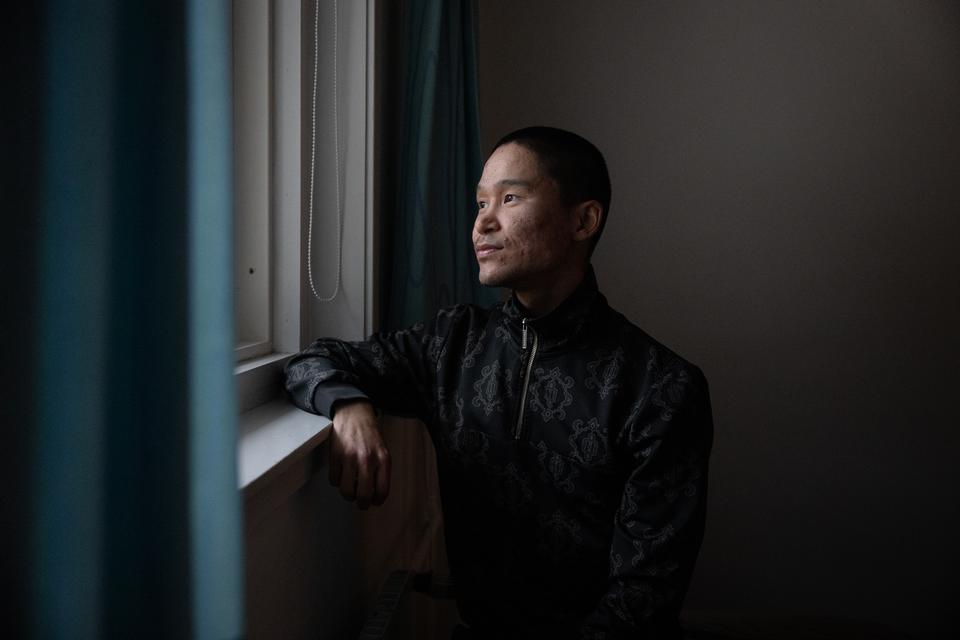 Derhjemme arbejdede Kristian Brønlund blandt andet i en børnehave: »Det er et godt arbejde, og børnene kan lide mig. Men jeg vil ikke lave det resten af livet«.  Foto: Vikki Søholm